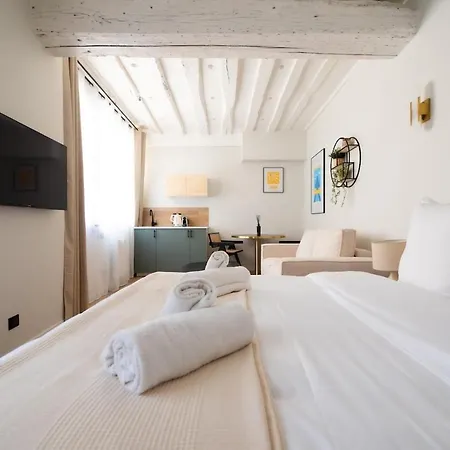 Cosy With Prime Location, Le Marais 아파트 파리